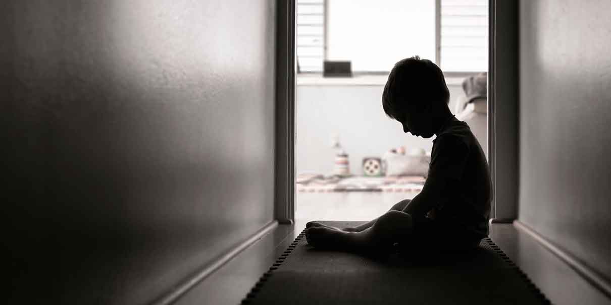 Depresión paterna impacta el comportamiento de los hijos en la escuela