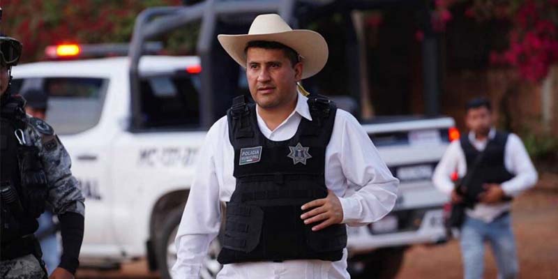 Investigan a policías de Michoacán por abatir al sicario que mató a Carlos Manzo