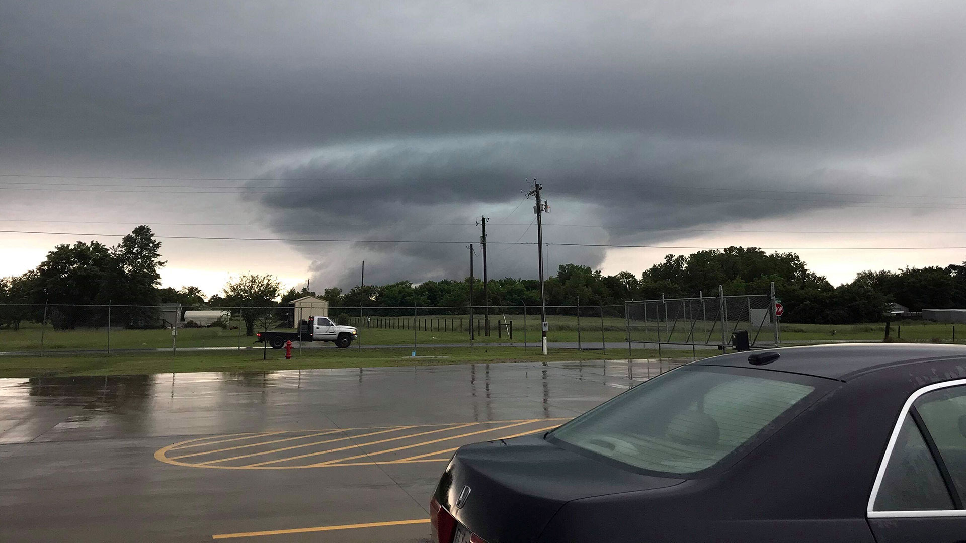 Tormentas severas y tornados amenazan a EU