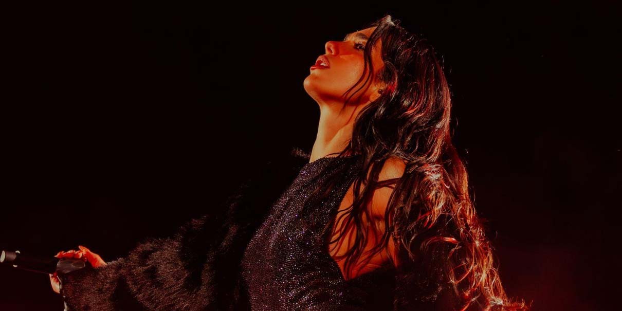 “Live From Mexico”: Dua Lipa lanza álbum en vivo y filme de su show en México