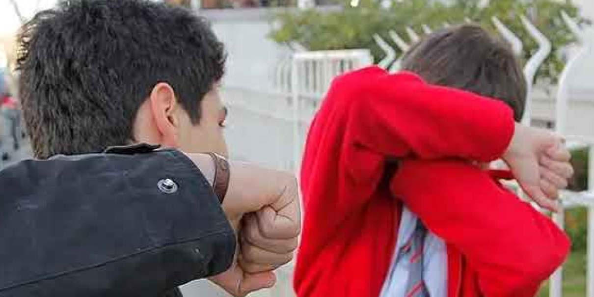  De reto viral a violencia real: crecen las peleas entre estudiantes