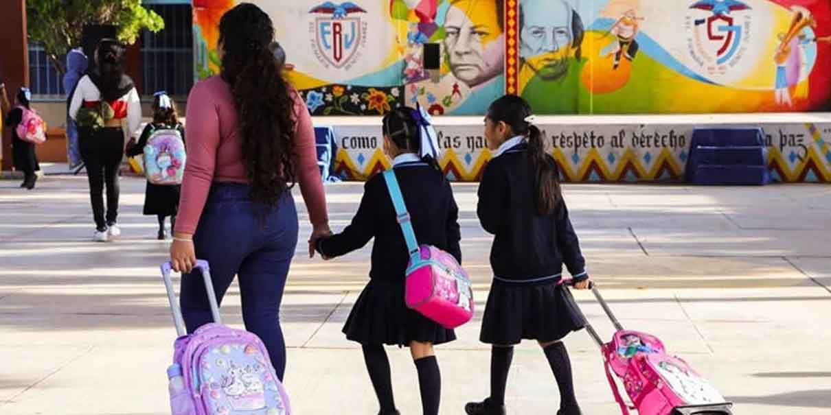 SEP da marcha atrás: Mario Delgado anuncia revisión del calendario escolar el lunes