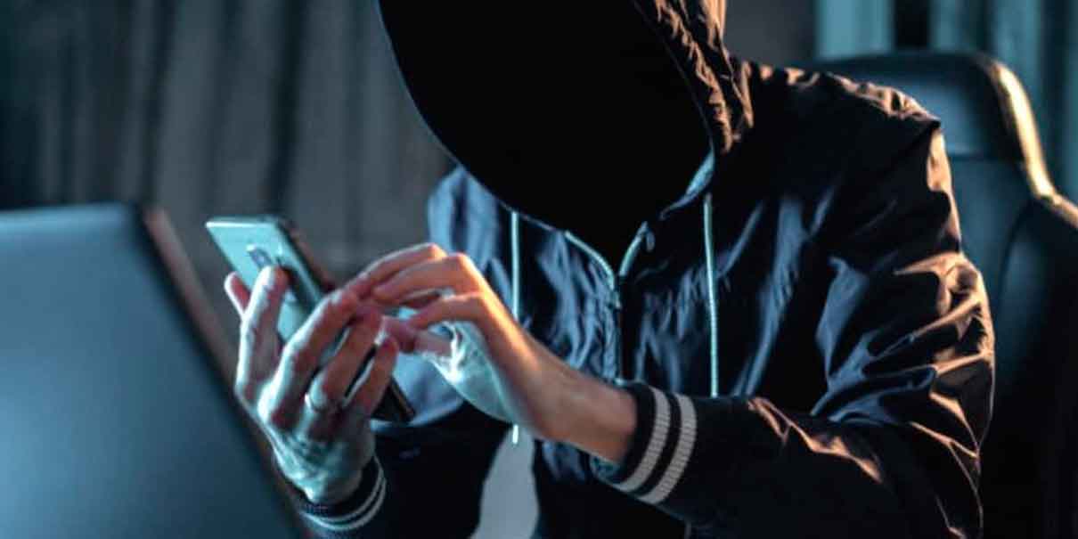 Ya no buscan a la tercera edad, jóvenes también son víctimas del fraude telefónico. Estas son sus principales modalidades