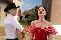 Christian Nodal presenta pintura inspirada en Ángela Aguilar