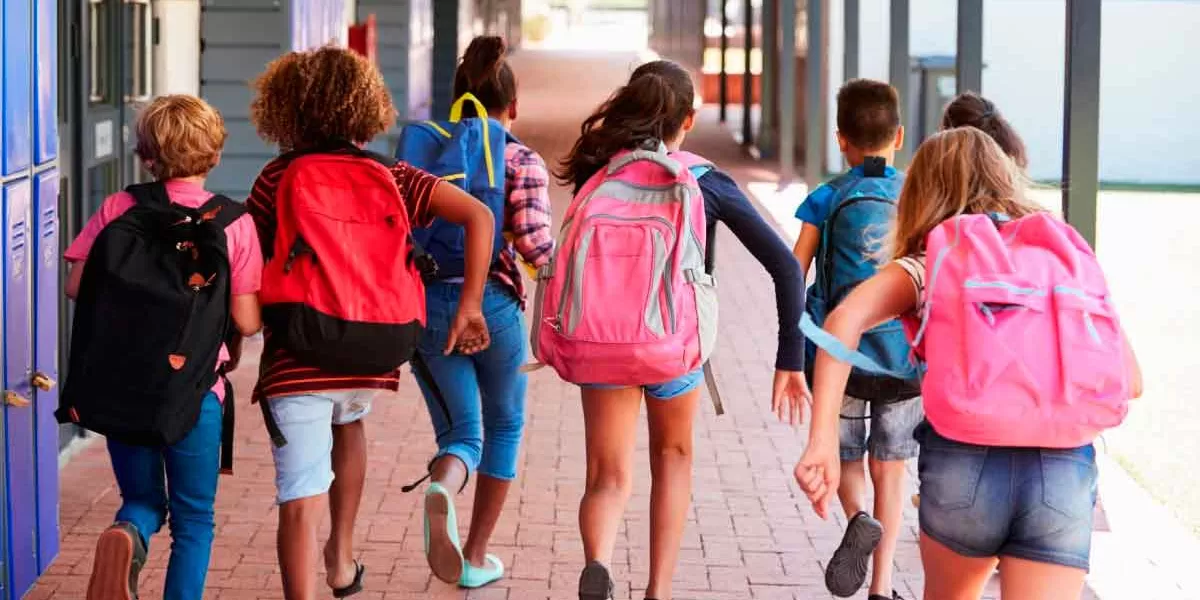 Antes de vacaciones de invierno, se alista un puente largo para estudiantes 