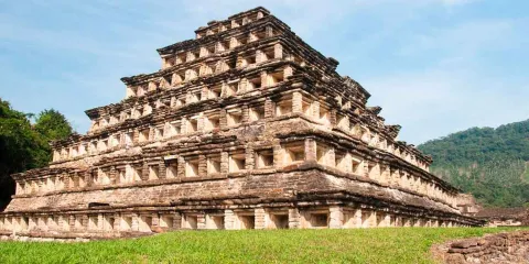 El Tajín más allá de las pirámides: museo, gastronomía y experiencias únicas en Papantla