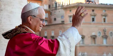 Pendientes de la Iglesia: León XIV