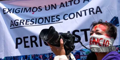 Aplican leyes vs periodistas
