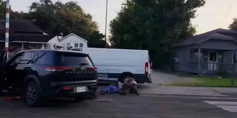 VIDEO. Muerte de mexicano baleado por ICE desata reclamos de transparencia en Houston